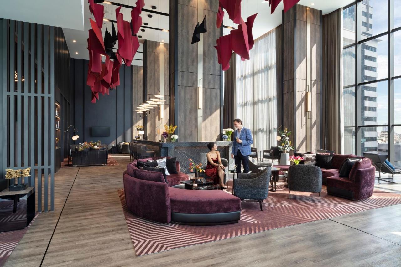 Hotel Ascott Embassy Sathorn Bangkok Exterior foto The lobby of the hotel