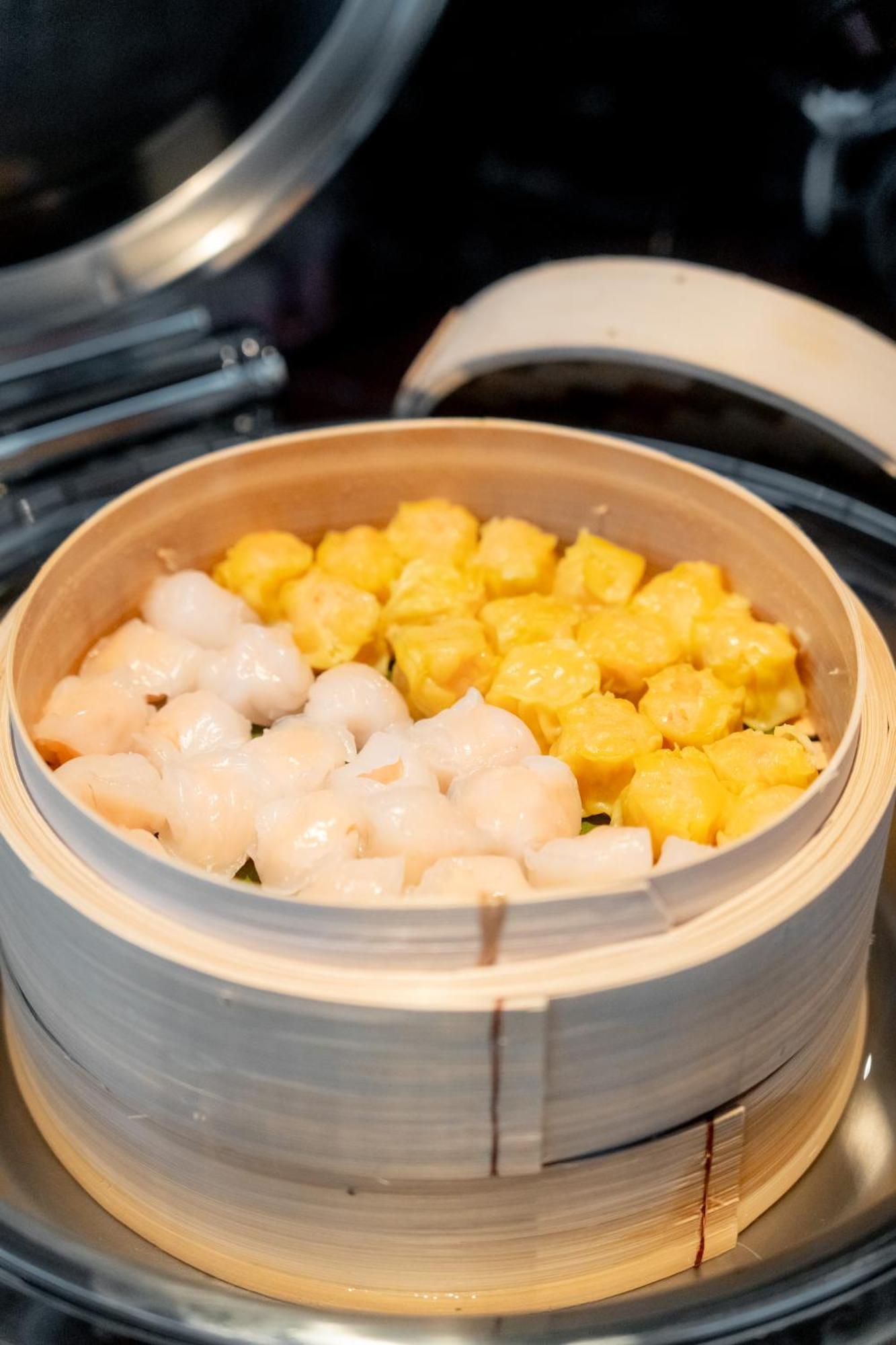 Hotel Ascott Embassy Sathorn Bangkok Exterior foto Steamed scallops with egg and corn