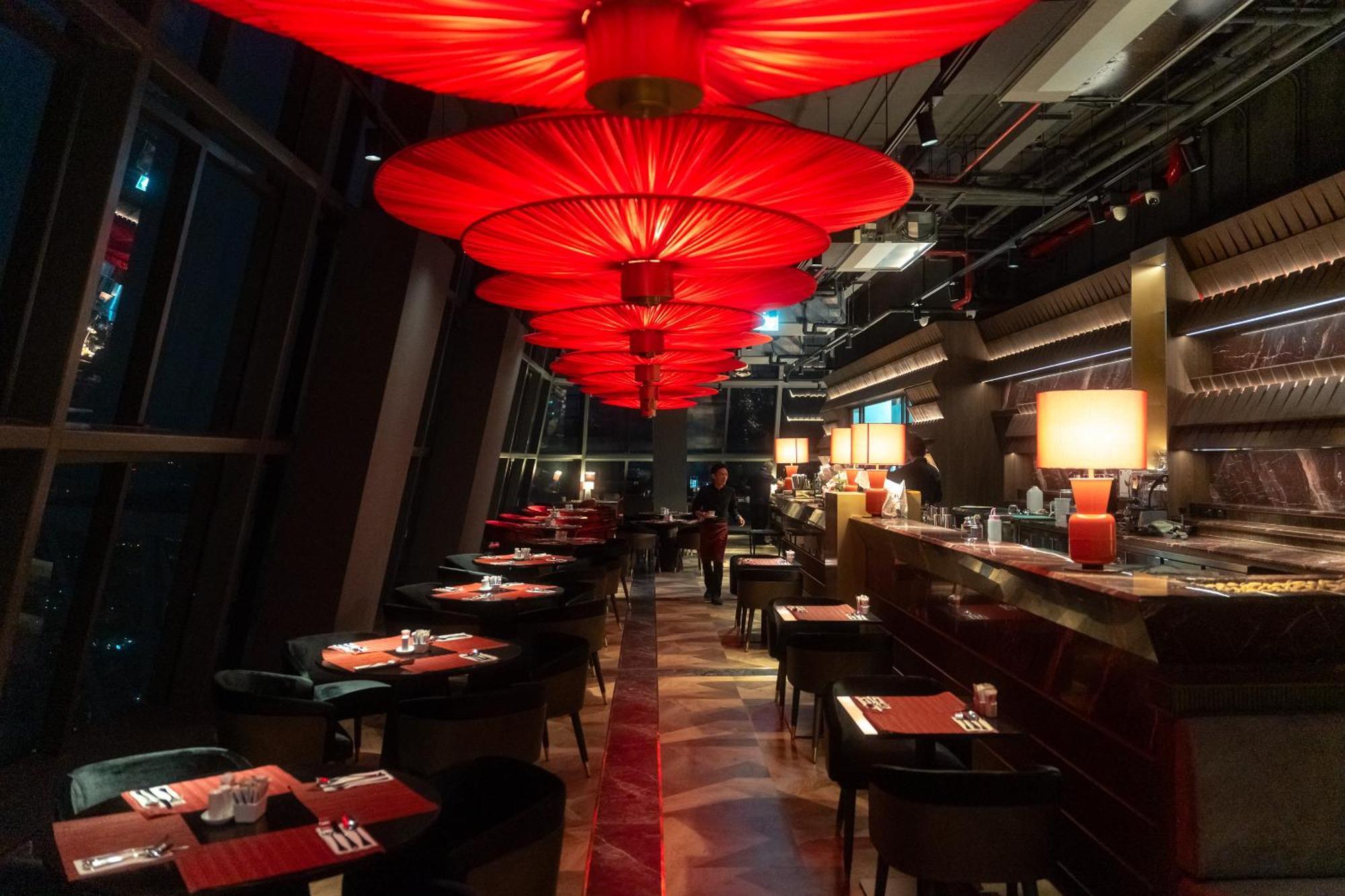 Hotel Ascott Embassy Sathorn Bangkok Exterior foto Interior of the restaurant